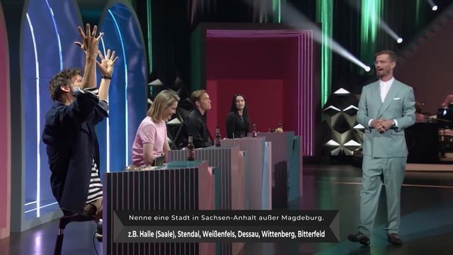 "Das ist so eine unangenehme Situation hier!" | Die leichten Fünf | Wer stiehlt mir die Show смотреть онлайн
