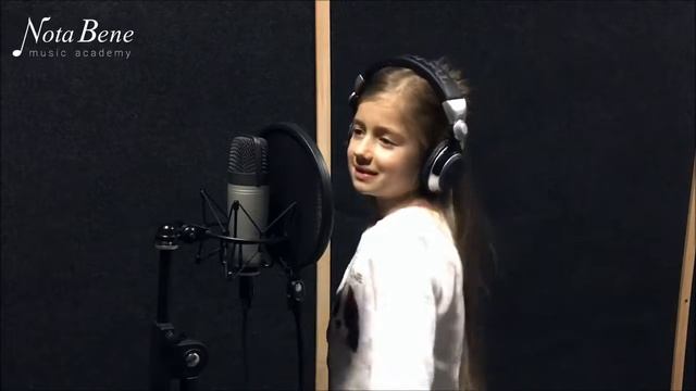 Потолок ледяной в исполнении Маши Семенец смотреть онлайн