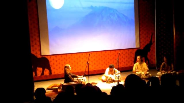 Индийские барабаны смотреть онлайн