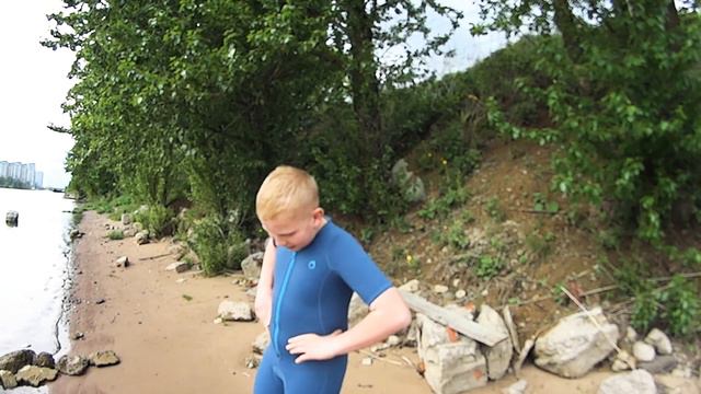 Подготовка к переплыву Невы... смотреть онлайн