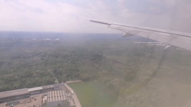 Beautiful Landing at Milano Malpensa Airport MXP by Boeing 777 14 May 2019#Milan #MXP #Italy #Boein смотреть онлайн