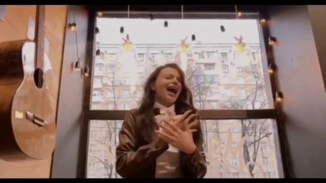 ОСТРЫЕ КОЗЫРЬКИ УДАЛЕННАЯ СЦЕНА смотреть онлайн