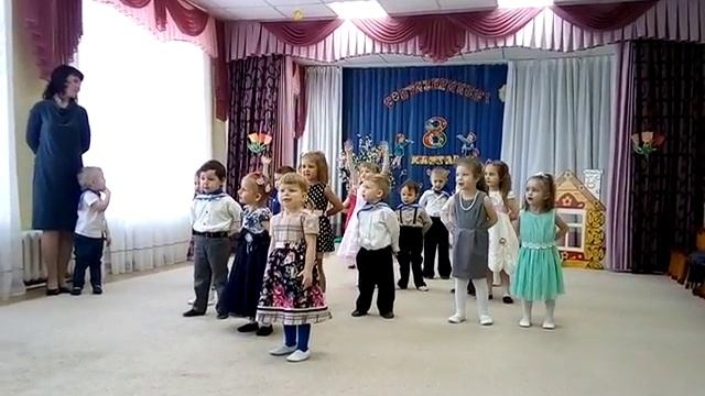 Сценка День матери. Мамочки, к нам заходите! 8 марта, младшая группа, д/с 460 смотреть онлайн