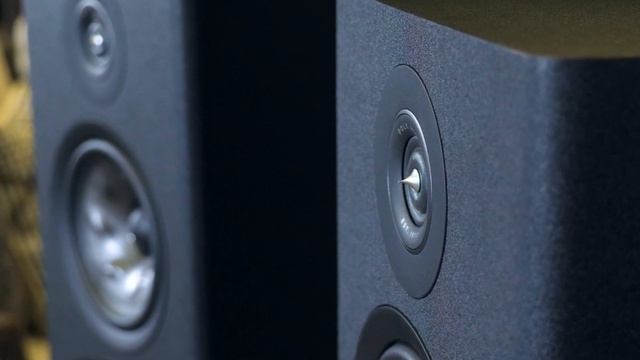 HUPPIN'S POLK R700 UNBOXING - APRIL 2021 смотреть онлайн