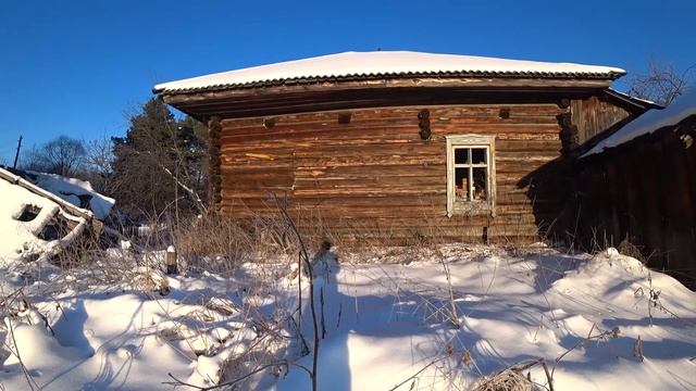 СТОИТ ЛИ ПОКУПАТЬ ДОМ В ДЕРЕВНЕ? / СОВЕТЫ ПРИ ПЕРЕЕЗДЕ смотреть онлайн