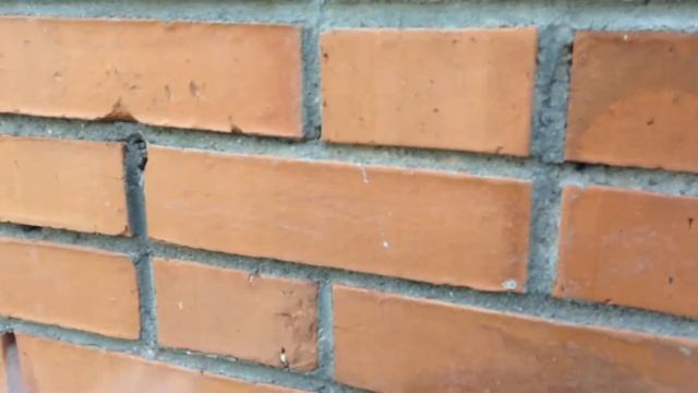 Фокусник!Зажигаем спичку об кирпич!