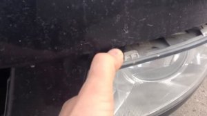 Замена лампы противотуманной фары на Шкоде Октавия А5