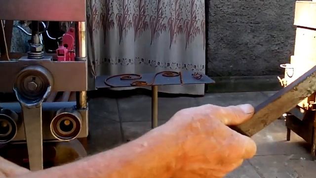 Гнутик для прокатки полосы или квадратного профиля смотреть онлайн