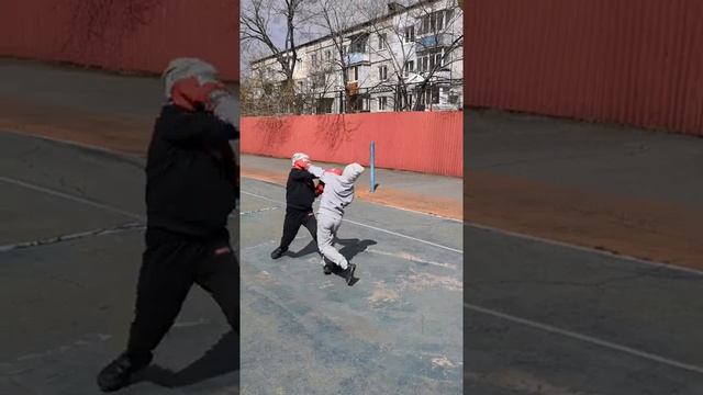 Бокс дети Спарринг часть 3 Чемпион по боксу Артем Абакумов . Красивый бой Самооборона смотреть онлайн