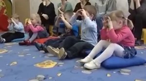 Веселые пальчики. Е. Железнова  ДОМ