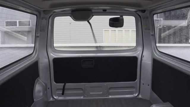Nissan NV350 Caravan (E26, 2012) Rear Wiper, Lookback From Driver's Seat