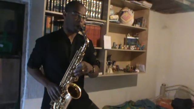eu tenho tanto-sax alto.MPG смотреть онлайн