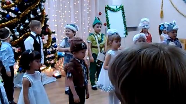 Утренник у Данушки оператор папа(3) смотреть онлайн