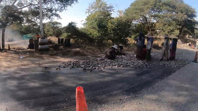 Myanmar - Zone de travaux made in Myanmar смотреть онлайн