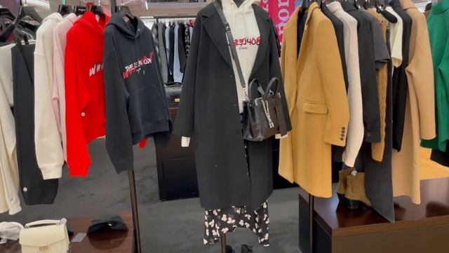 Франция Скоро РОЖДЕСТВО Как украшена Галери Лафайет смотреть онлайн