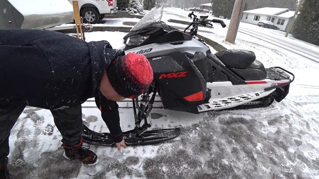 Ski Doo MXZ Sport 600EFI FIRST LOOK FIRST RIDE