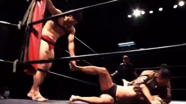 Takatoshi Matsumoto & Tsuyoshi Okada vs Daisuke Nakamura & Yutaka Kobayashi смотреть онлайн