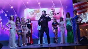 показ коллекции московского дизайнера . модель Светлана Голубева