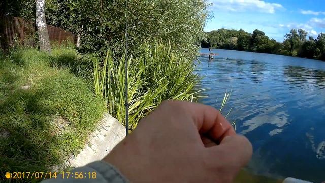 Ловля плотвы в жару на попла-поппер. смотреть онлайн