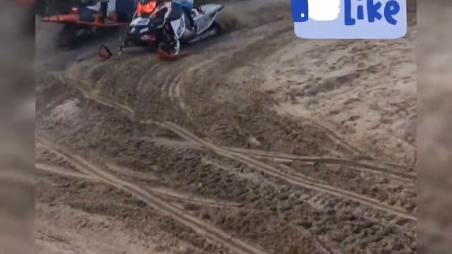 На снегоходе по воде Новый Уренгой 2018 смотреть онлайн