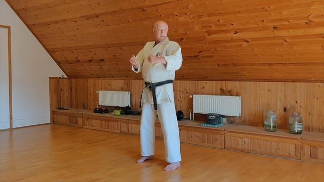 Benyó Lipót: Bevezetés a karate harcművészetbe 1. смотреть онлайн