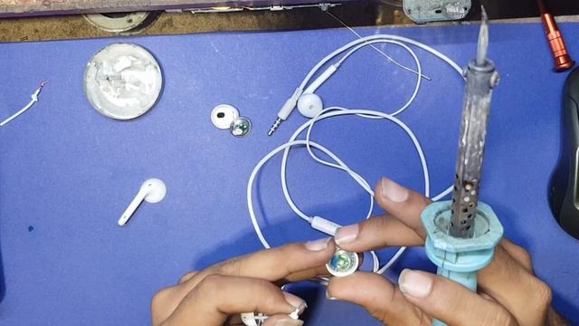 earphone one side not working very Eazy repair in 2020 смотреть онлайн