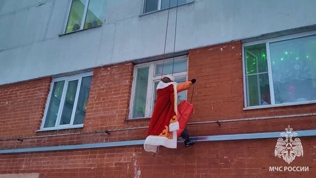 Десант Дедов Морозов смотреть онлайн