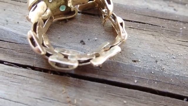 НАШЛИ: ЗОЛОТОЙ ПЕРСТЕНЬ С ВЕКОВОЙ ИСТОРИЕЙ, ЗАБРОШЕННЫЕ АВТО (AUSTIN А-40), SAMSUNG GALAXY S III смотреть онлайн