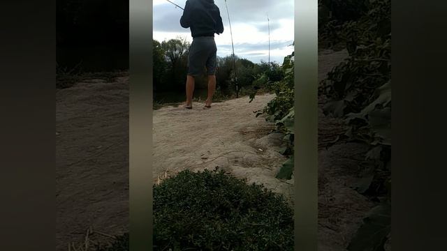 Просто рыбалка Река Турунчук Беляевка смотреть онлайн