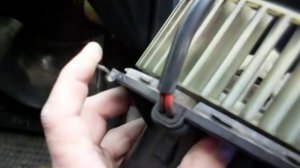 Как снять вентилятор печки Ауди 80.