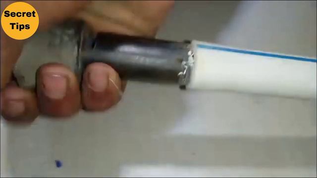 Many people do not know this secret trick of the plumber how to install an elbow in a small space. смотреть онлайн