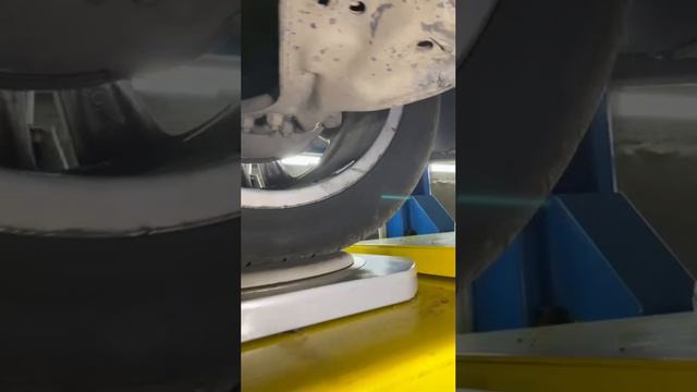 Так надо регулировать развал-схождения на мерседесах