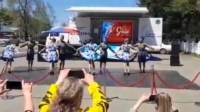 Образцовый Ансамбль Танца "Огоньки". Танец "Майский Вальс" смотреть онлайн