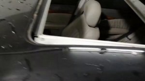 Течёт люк в автомобиле. Мерседес с люком.