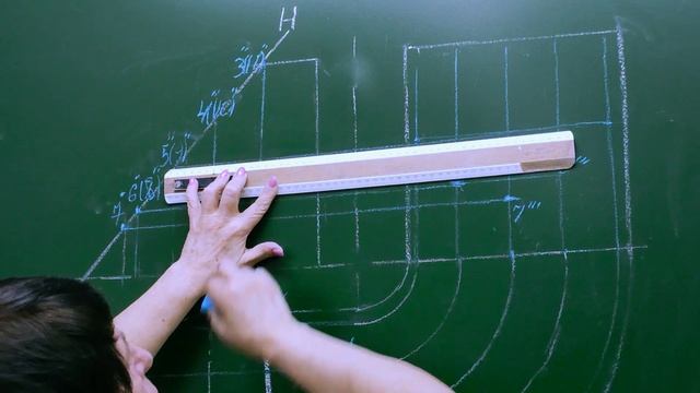 Построение усеченного цилиндра смотреть онлайн