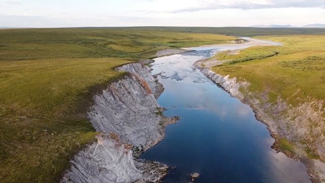 Вторые ворота р. Кара. Вид с коптера. смотреть онлайн