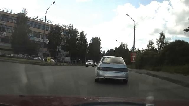 Олень с тонироваными фарами смотреть онлайн