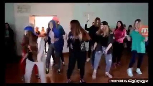 ФЛЕШМОБ:АМАХАСЛА.Прямо,как в садике смотреть онлайн