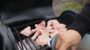 Коптим курочку в гриль-коптилке из газовых баллонов))