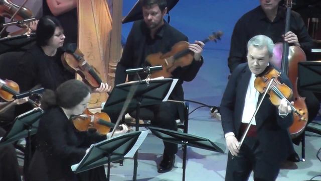 Вадим Репин, скрипка и Елена Корженевич, скрипка- дивертисмент для 2-х скрипок и оркестра-28.12.201 смотреть онлайн