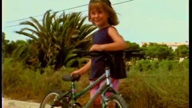 Елена Волгина - Вздрагивая от холода смотреть онлайн