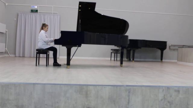 И. Иордан "Охота за бабочкой" смотреть онлайн