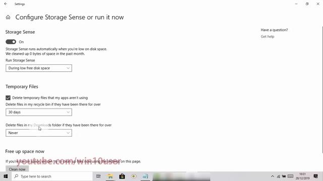 Windows 10 Home : How to enable or disable auto delete files on download folder смотреть онлайн