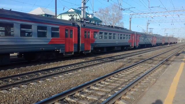 Отправление электропоезда ЭД9М-0169 со станции Трофимовский-1 г. Саратов смотреть онлайн