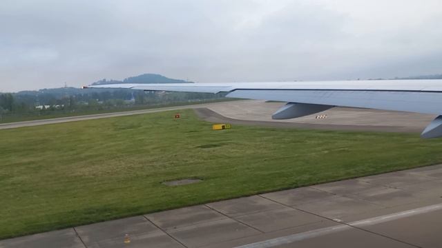 ВЗЛЕТ ИЗ ОКНА САМОЛЕТА смотреть онлайн