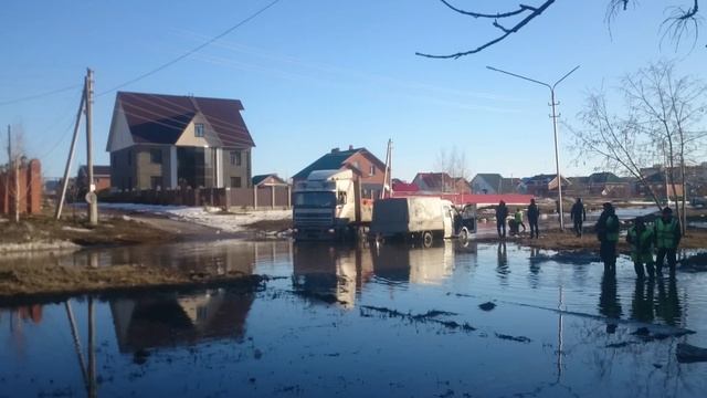 Традиционный потоп на Космической в Бердске смотреть онлайн