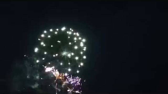 Oundle Carnival Fireworks 2011 - Panasonic SD800 смотреть онлайн