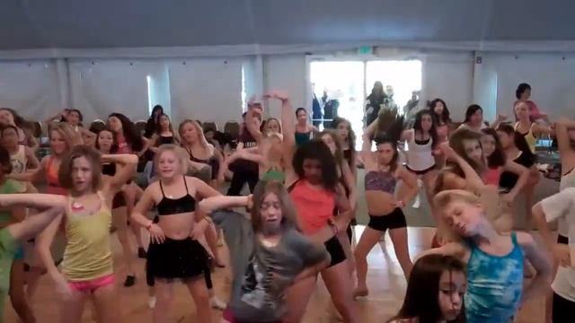 Lindsley Allen | Sass a Frass Class | HC IRVINE смотреть онлайн