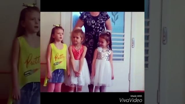 Девочка смешно рассказывает стишок смотреть онлайн