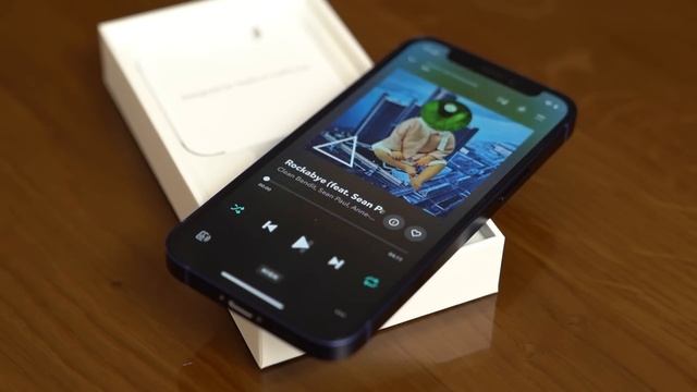 iPhone 12 mini - recenzja, Mobzilla odc. 539 смотреть онлайн
